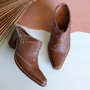 Vintage Western Leather Cowboy Slip On Mules Brown